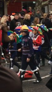 kids_xmasparade1_dec_2016